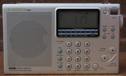 Roberts r9914 - r9914, fm