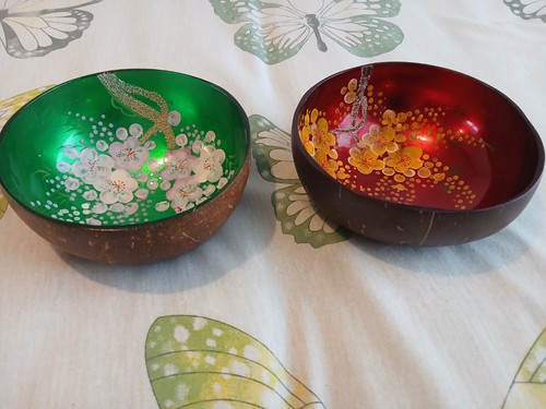 Pair vietnamese laquered - of,