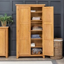 Cheshire Oak Double Shaker Linen Storage Cupboard - AD75-LIN