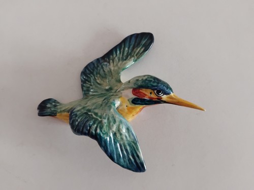 Beswick flying kingfisher wall - kingfisher,