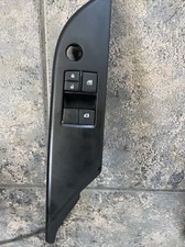 TOYOTA HILUX 15- USED WINDOW