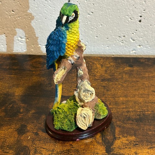 Vintage blue yellow macaw - yellow,