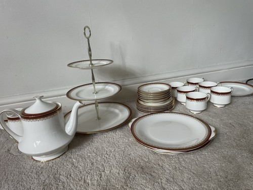 Royal albert holyrood paragon - holyrood,