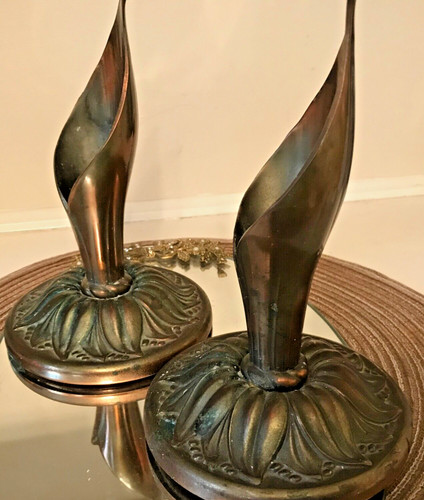 Vtg brass deco lily - brass,