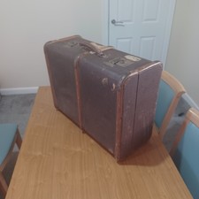 Vintage Hard Shell - Suitcase