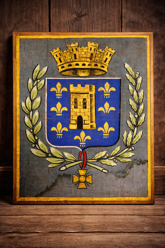 Large heraldic hanging fleur - large,