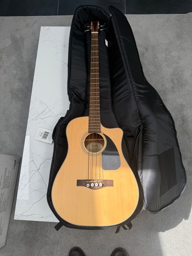 Fender bass electro acoustic - fender,