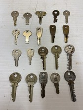 Job  lot of  old Vintage Keys