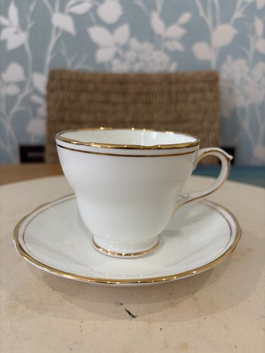 Duchess ascot vintage white - ascot,