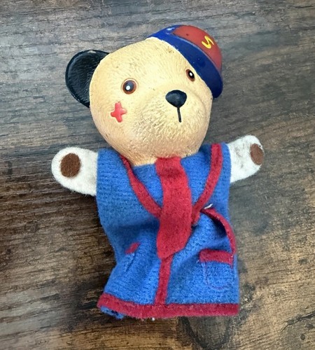 Vintage scampi finger puppet - scampi,