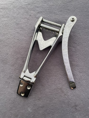 Vintage bigsby style guitar - bigsby,