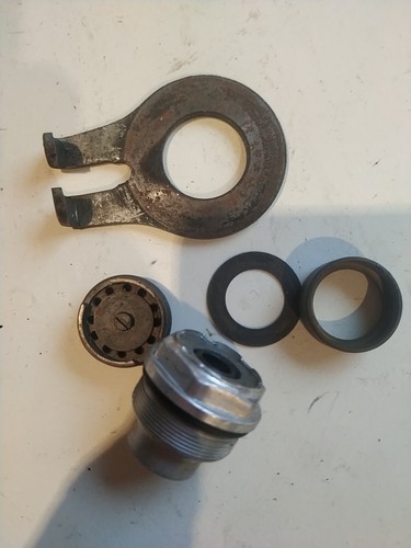 Marzocchi plug lock - fork, oil