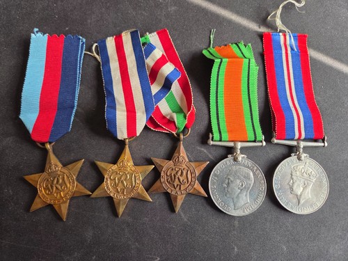 Group 5 medals - of,