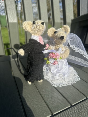 Bride and groom mice - bride,