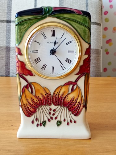 Moorcroft anna lily mantel - anna,