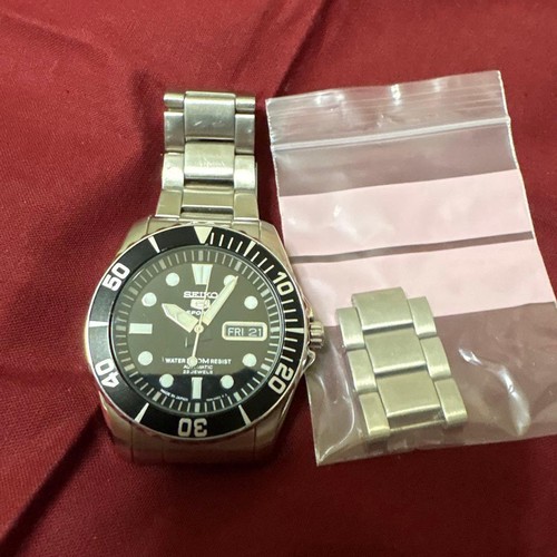 Seiko 7s36 03c0 automatic - 5,