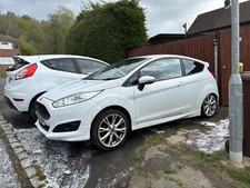 Fiesta Zetec S 2014 Ecoboost Wheel Nut. Breaking compete car !