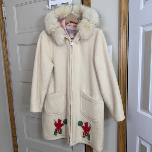 Vintage wooi inuvik - inuvik, parka