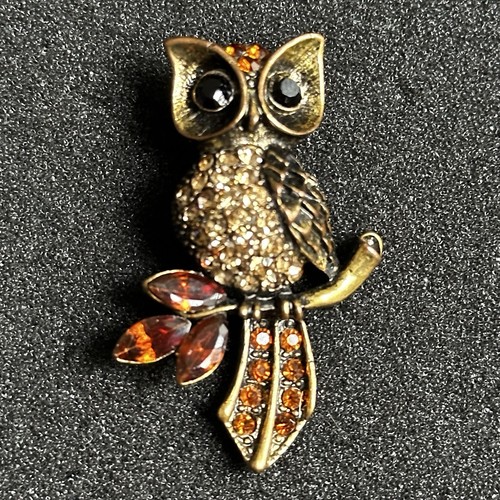 Vintage owl brooch - vintage,