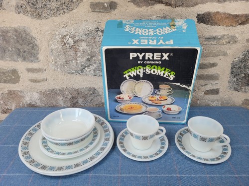 Pyrex chelsea pattern - pyrex, for