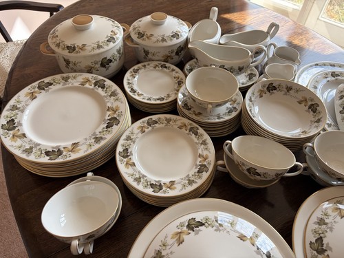 Royal doulton larchmont - larchmont, 68