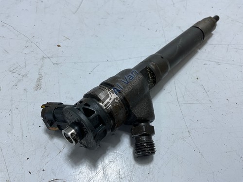 Renault trafic x82 injector - trafic,