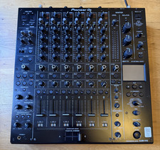 Pioneer DJM V10 - MINT
