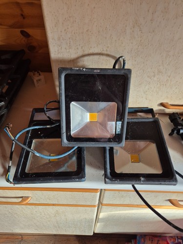 Led outdoor flood lights - 3x,
