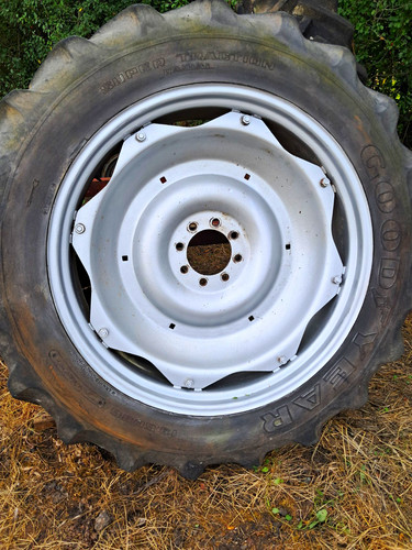 Pair 36 rear tractor - pair,