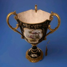 LARGE ANTIQUE COALPORT TROPHY