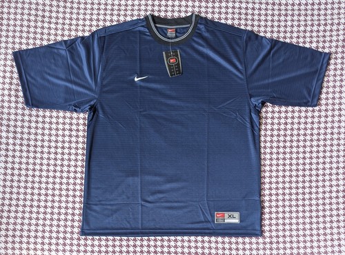 Bnwt 2000s nike - bnwt,