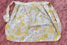 VINTAGE 1960S HALF PINNY APRON