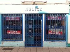 RETRACTABLE SECURITY GRILLES - shop windows / doors - installation available