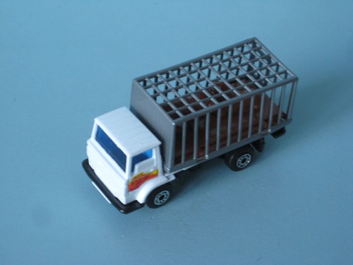 Matchbox volvo zoo lions truck - matchbox,