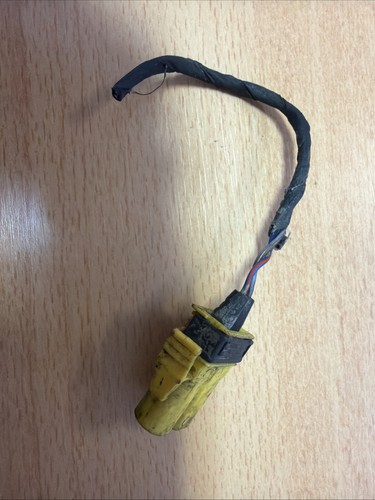Bmw connector housing socket - bmw,