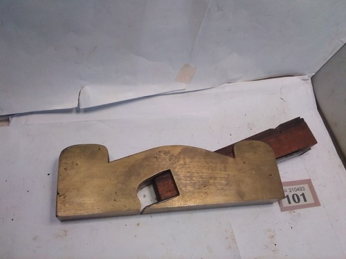 Brass infill shoulder - shoulder, plane