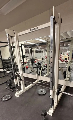 Magnum smith machine - magnum,