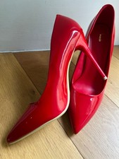 CDTV Women Drag Queen, Pointy