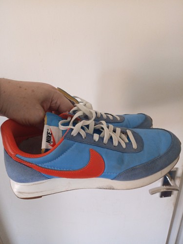 Nike waffle size9 - nike,