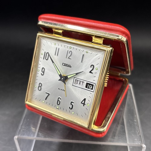Travel alarm clock date - date, window