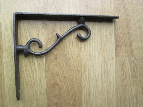 Shelf sink bracket cast - &,