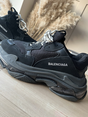 Balenciaga triple men low - s,