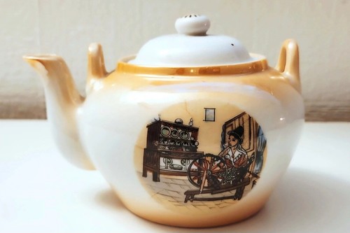 Vintage lustreware welsh lady - lustreware,