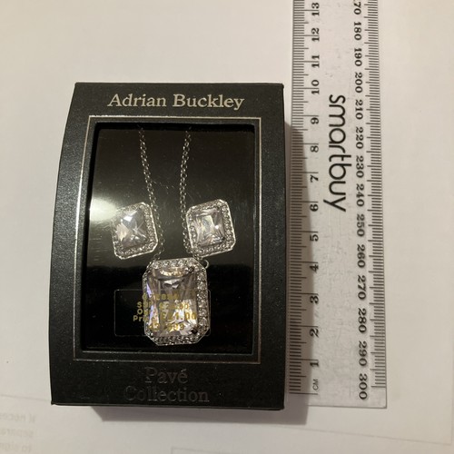 Necklace and matching - matching, earring