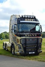 Truck Photo 12x8 - Volvo