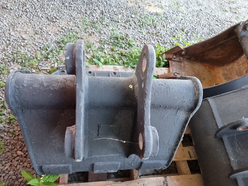 Digging bucket good condition - bucket,