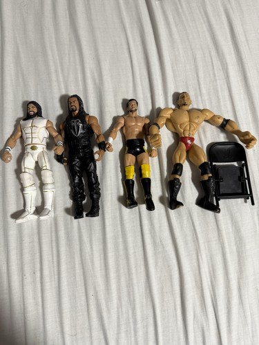Wwe figure bundle figures - wwe, 4
