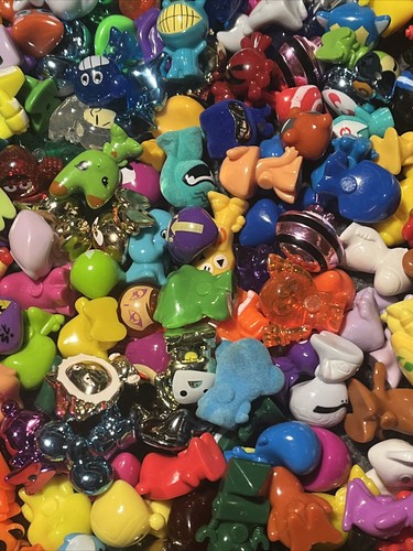 Gogos crazy bones lot - of, 20