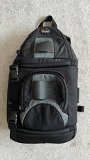 LowePro SlingShot AW 100
