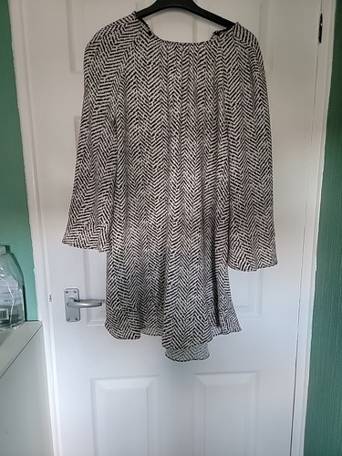 Black cream dress - &, top